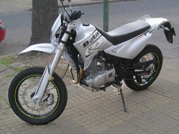 Beta Motard 2.5 Beta Motard 200 Beta Alp 200 manual taller - despiece en pdf