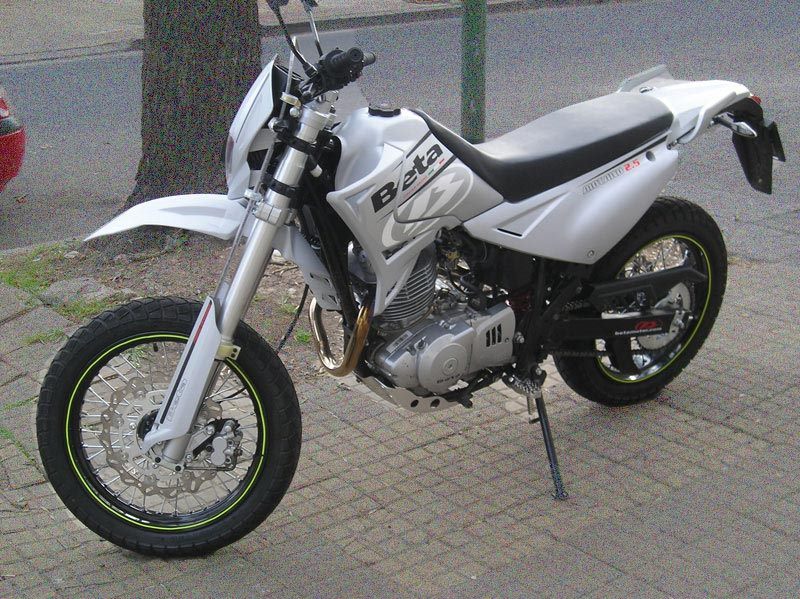 Beta Motard 2.5 Beta Motard 200 Beta Alp 200 manual taller - despiece en pdf