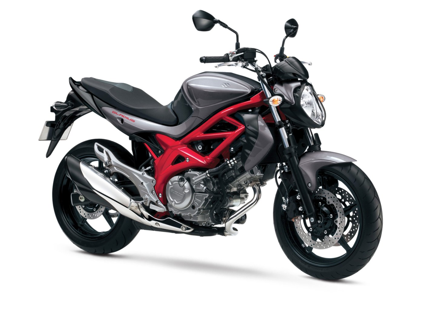 Suzuki SFV 650 Gladius manual mecánica